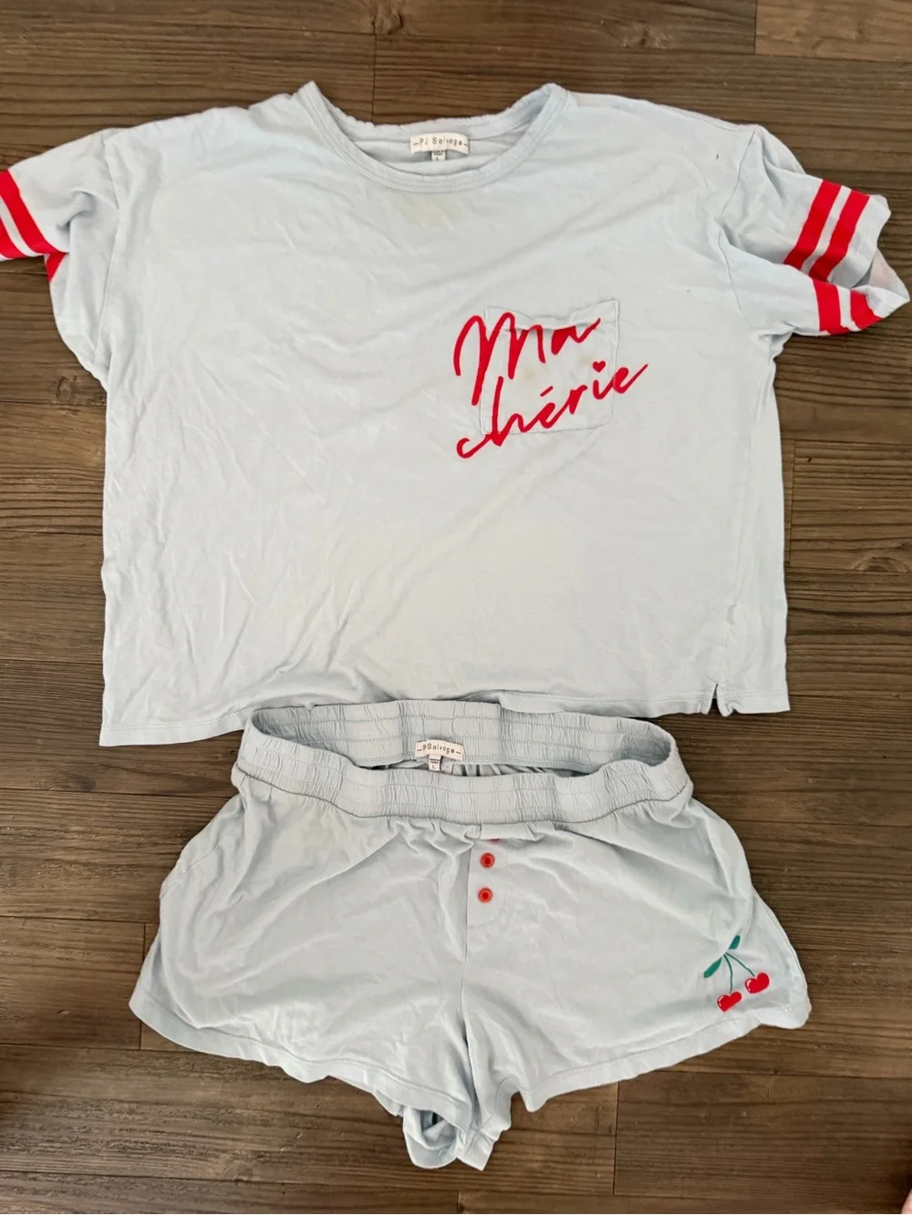 Light Blue 'Ma Chérie' Tee & Shorts Set with Red Accents
